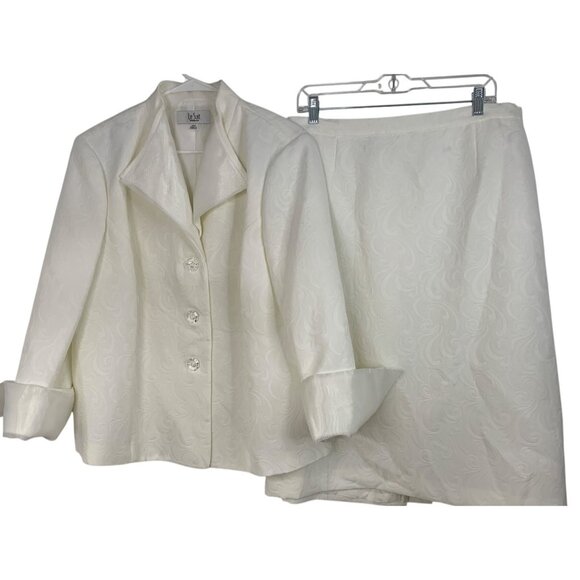 Le Suit Womans White Jacquard 2-Piece Skirt Suit Set Size 18W Lined RN10223